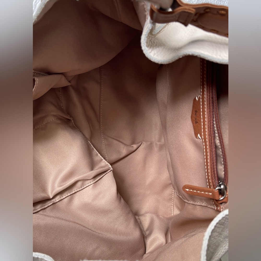 Large leather tote - Picture 7 of 7